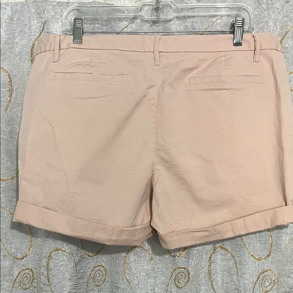 Banana Republic Women's Light Pink Bermudas - Picture 3 of 3